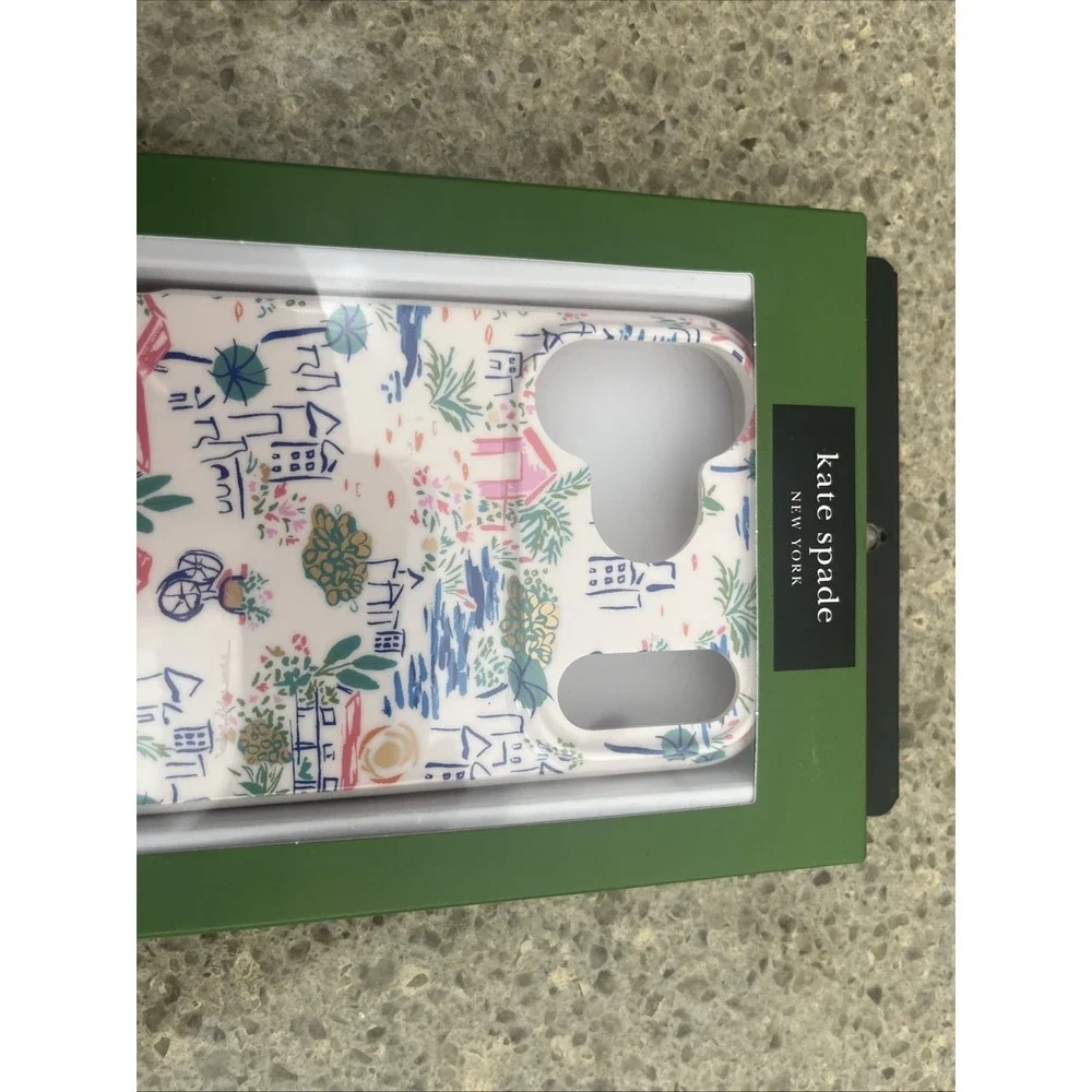 Kate Spade New York Apple iPhone 17 PRO MAX Protective Case MagSafe HOUSES Villa